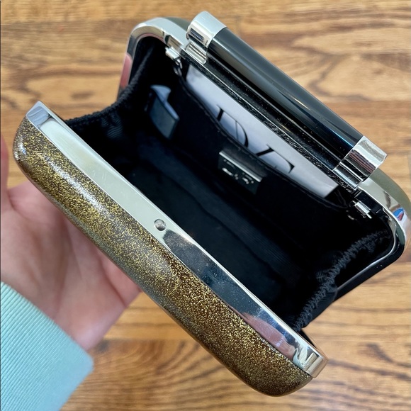 Diane Von Furstenberg Gold Metallic Evening Clutch - Picture 12 of 12